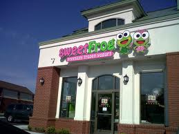 SweetFrog Exterior